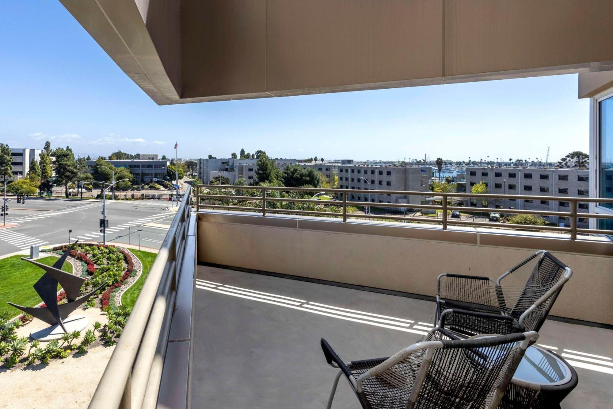 Doubletree By Hilton San Diego Bayside Exterior foto